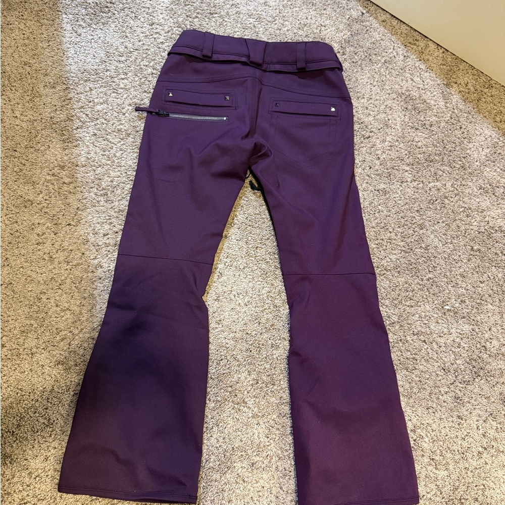 Volcom Snowboarding Pants - Picture 4 of 6
